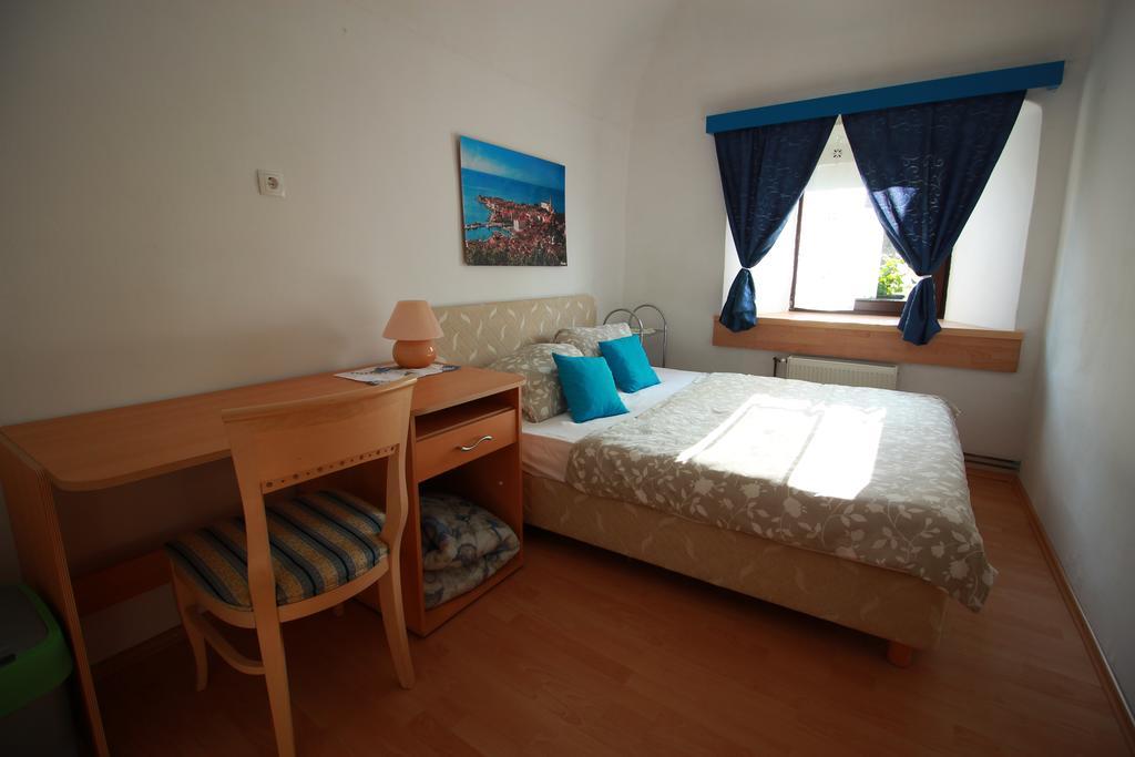Guesthouse Veles Slovenska Bistrica Exteriör bild