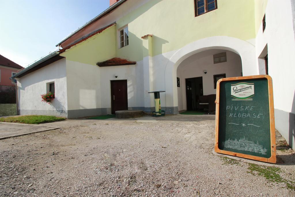Guesthouse Veles Slovenska Bistrica Exteriör bild