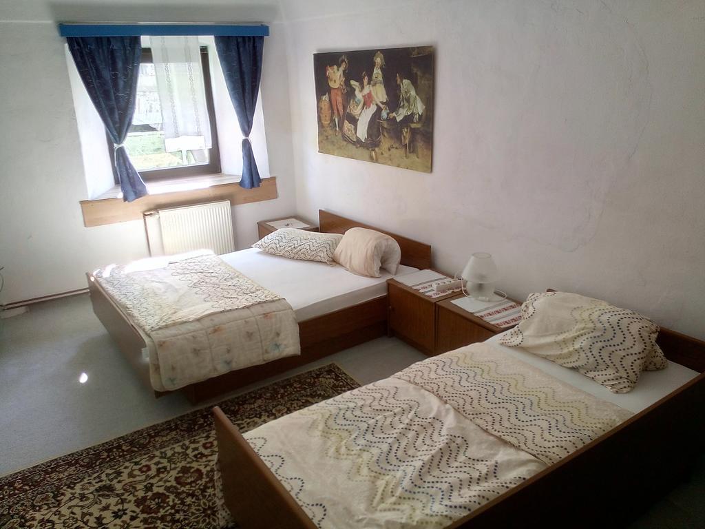 Guesthouse Veles Slovenska Bistrica Exteriör bild